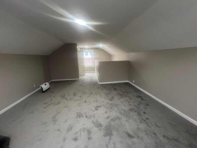 Building Photo - 8075 Freda St