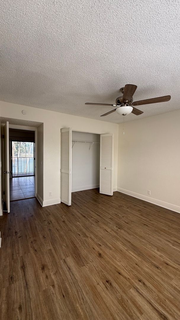 Building Photo - Updated 2BR/2BA w/ Balcony — Palm Beach Grande