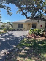 Building Photo - 1847 Highland Rd