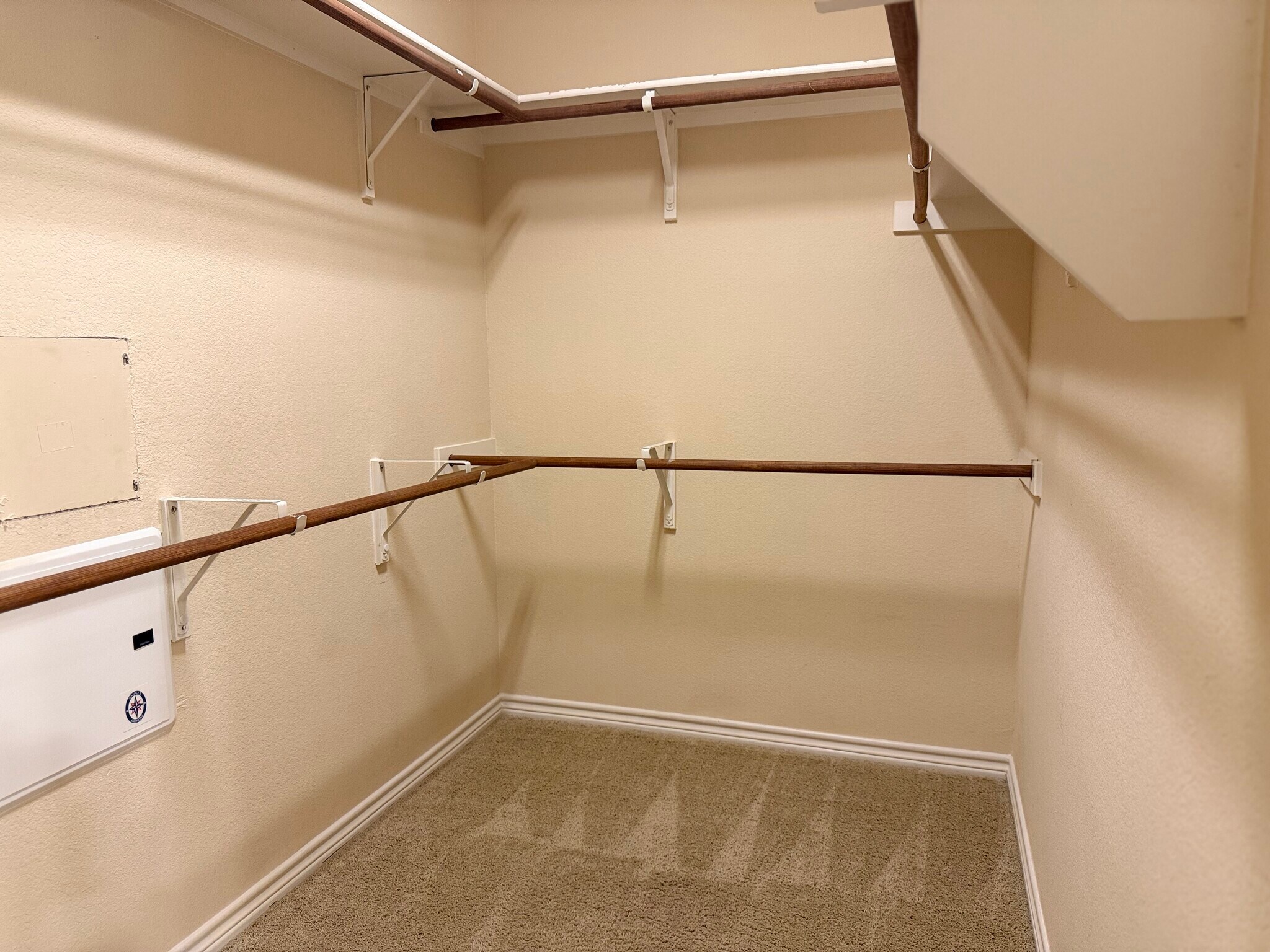 Building Photo - 950 Henderson St