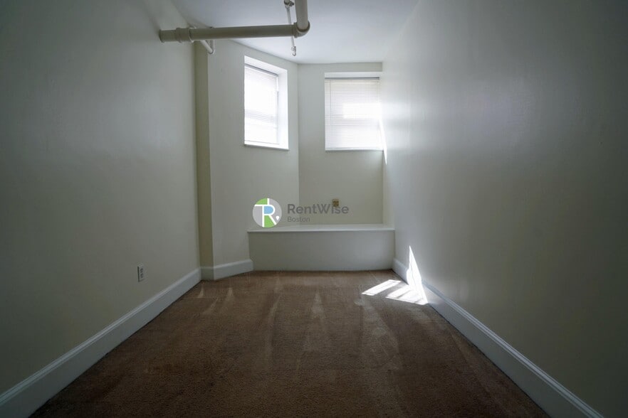 Building Photo - 14 Orkney Rd