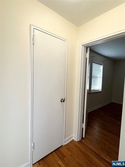 Building Photo - 51 W Hudson Ave