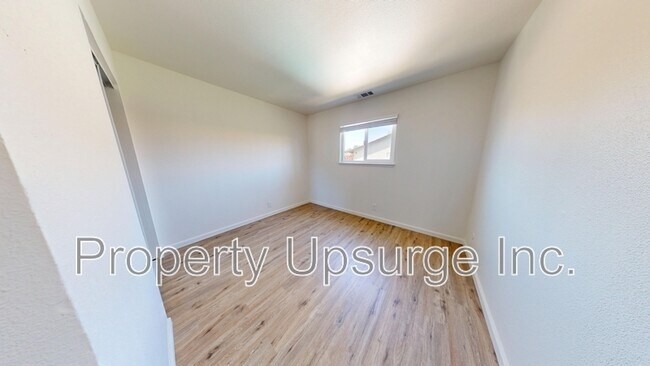 Building Photo - 3220 C St