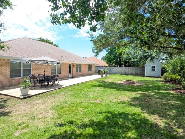 Building Photo - 9332 Vandivere Dr