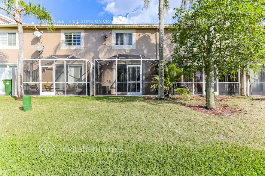 Building Photo - 2257 Salerno Cir