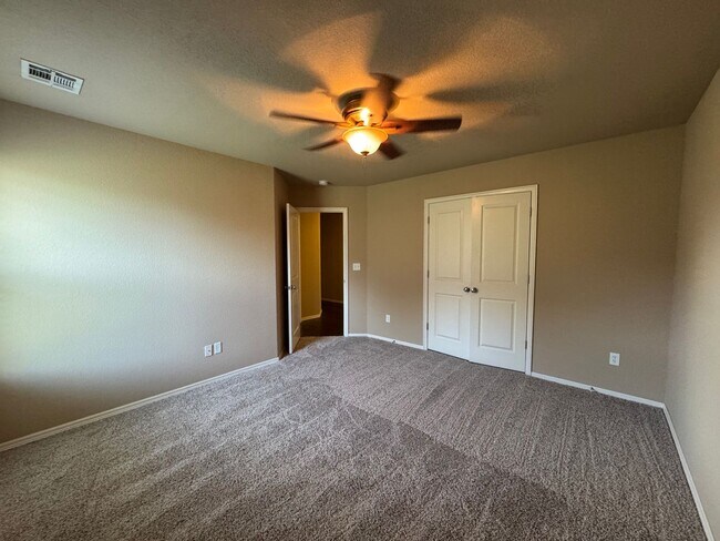 Building Photo - Bixby 3 car garage, great lot!
