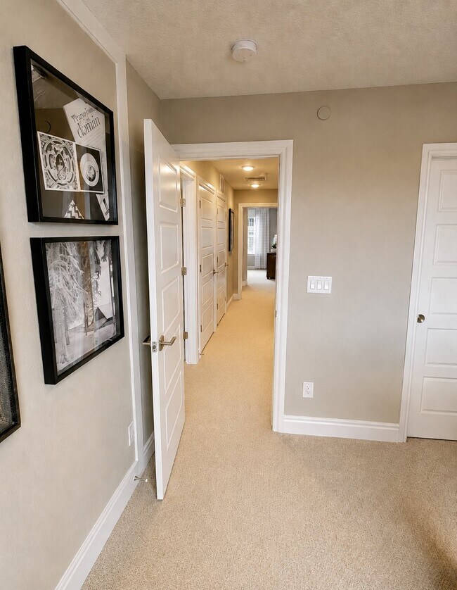 Building Photo - 1625 Rose Quartz Heights
