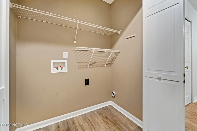 Building Photo - 122 Gooding Dr