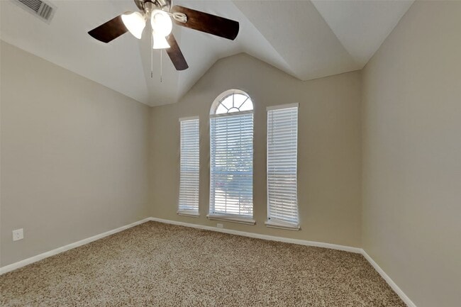 Building Photo - 7022 Echo Pines Dr