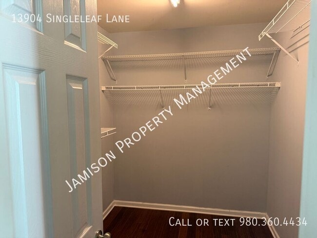 Building Photo - 13904 Singleleaf Lane