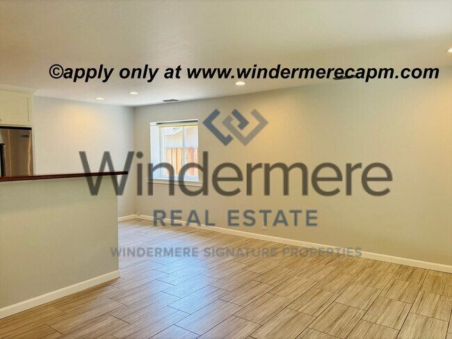 Building Photo - Beautiful 3BD/ 2BA Arden Arcade Home with Spacious Yard In Highly Desirable Location!