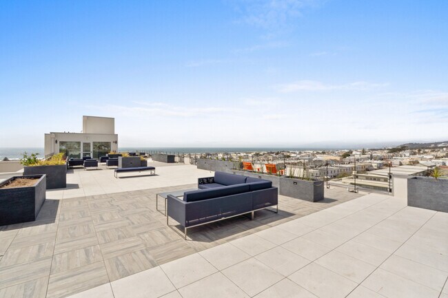 Building Photo - 3701 Noriega St
