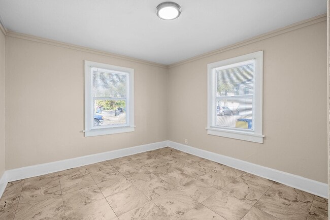 Building Photo - 1128 Belleair Rd