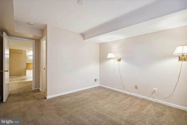 Building Photo - 7722 Desdemona Ct