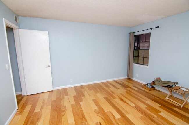 Building Photo - 210 Old Hickory Blvd