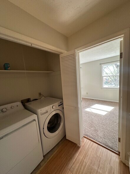 Building Photo - 763 Spring Meadows Dr