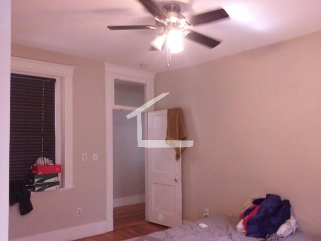 Building Photo - HOT ALLSTON LISTING!!!!!