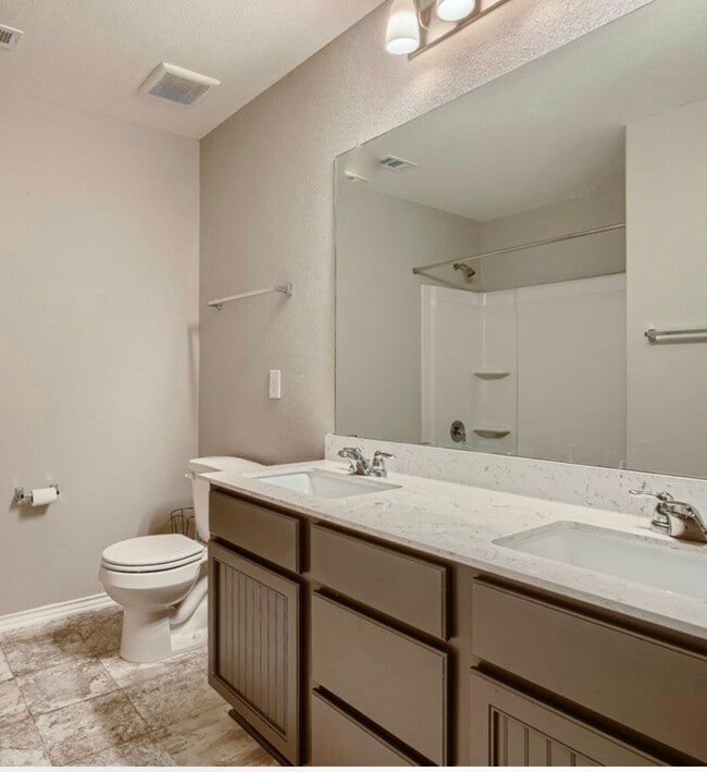 Building Photo - 19219 Zachary Taylor St