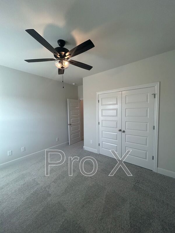 Building Photo - 2401 Salmon St