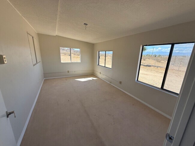 Building Photo - Charming 3 bedroom home in Apple Valley- H...