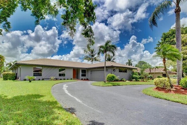 Building Photo - 637 NW 100th Ln