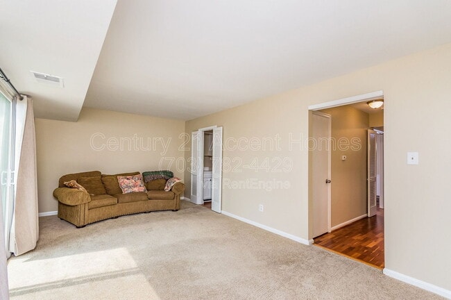 Building Photo - 14447 Cool Oak Ln