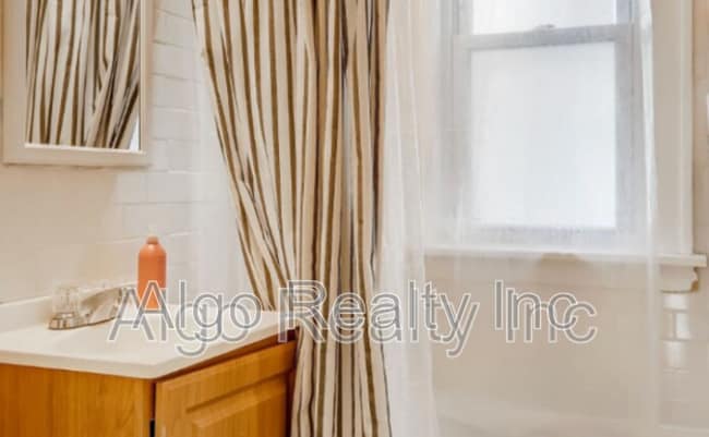 Building Photo - 3548 Portland Ave S