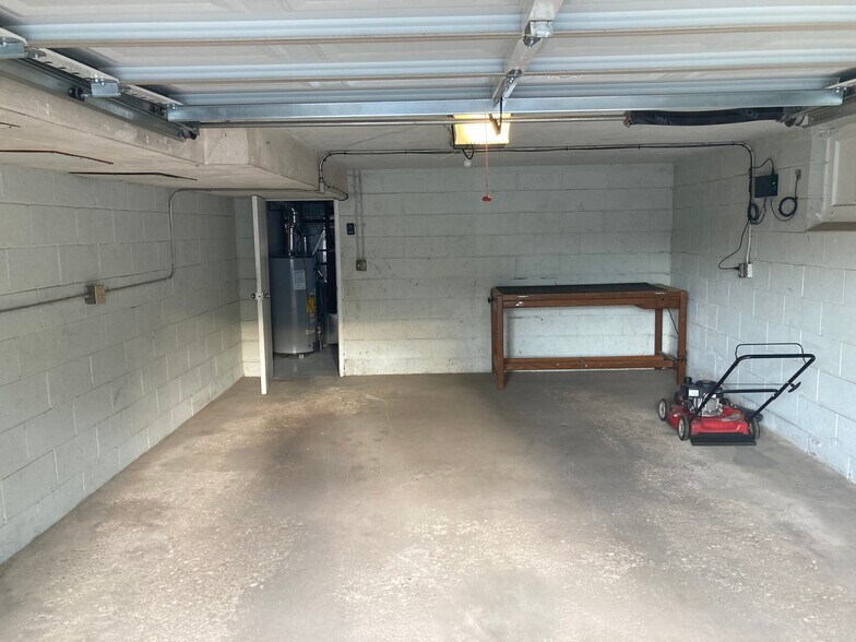 Building Photo - 5834 Lyndale Ave S