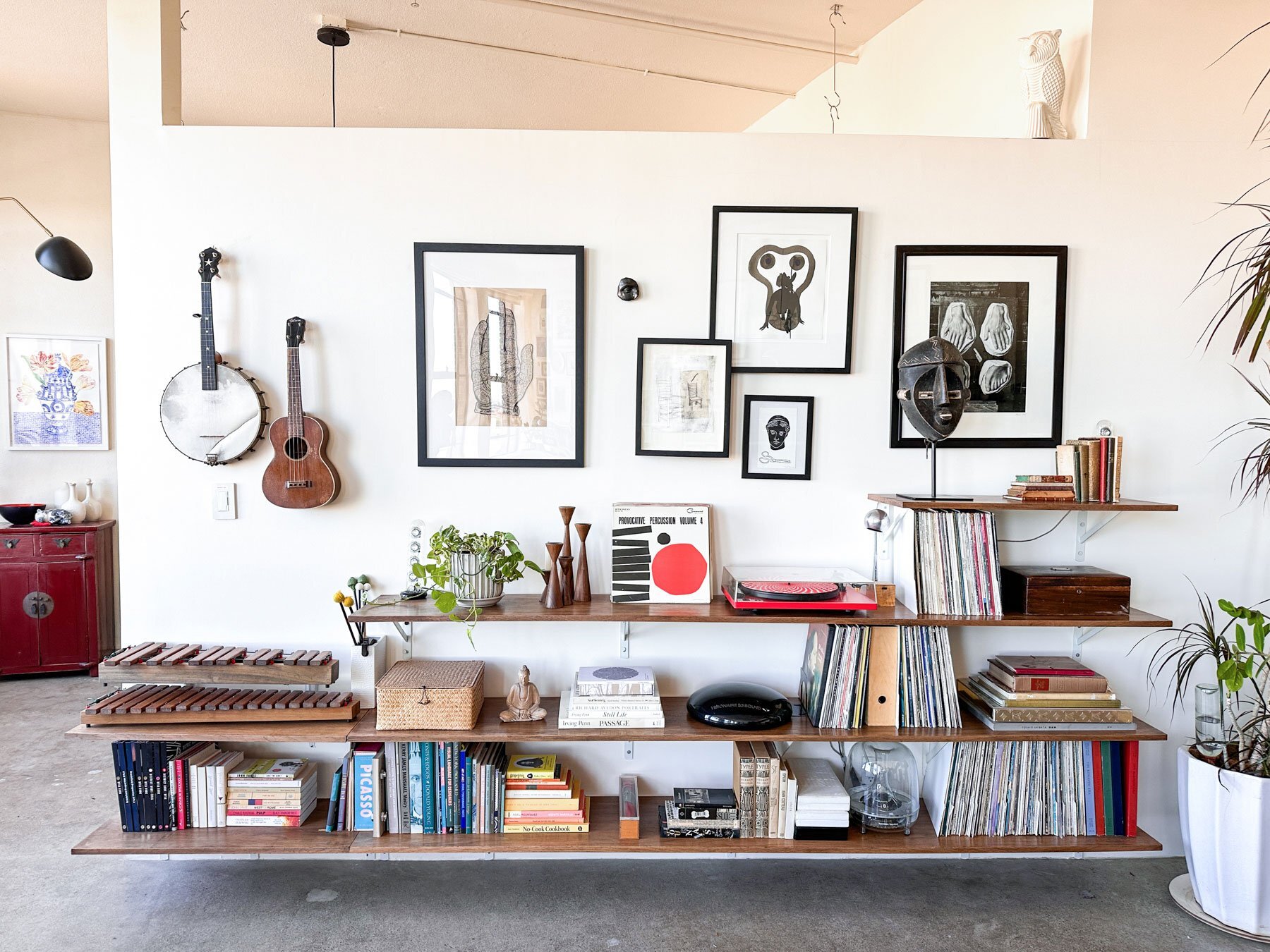 Building Photo - 315 E 8th St