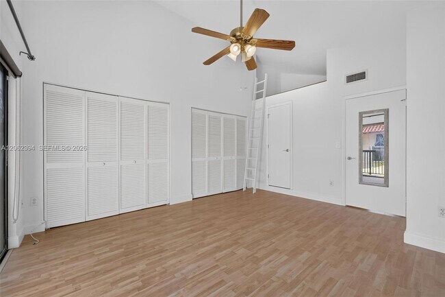 Building Photo - 10206 SW 77th Ct