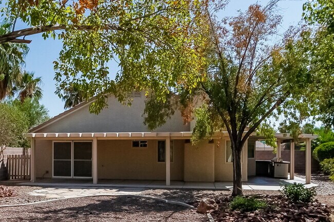 Building Photo - 4557 Gonzales Dr