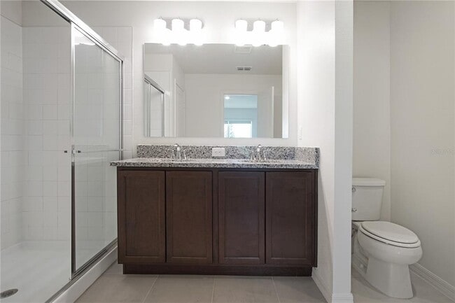 Building Photo - 616 Royal Palm Dr