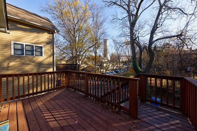 Building Photo - 613 McGruder St NE