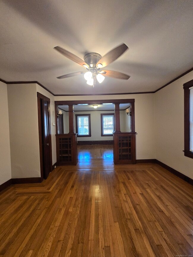 Building Photo - 19 Downer St