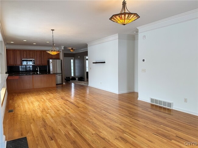 Building Photo - 5210 Hook Cir