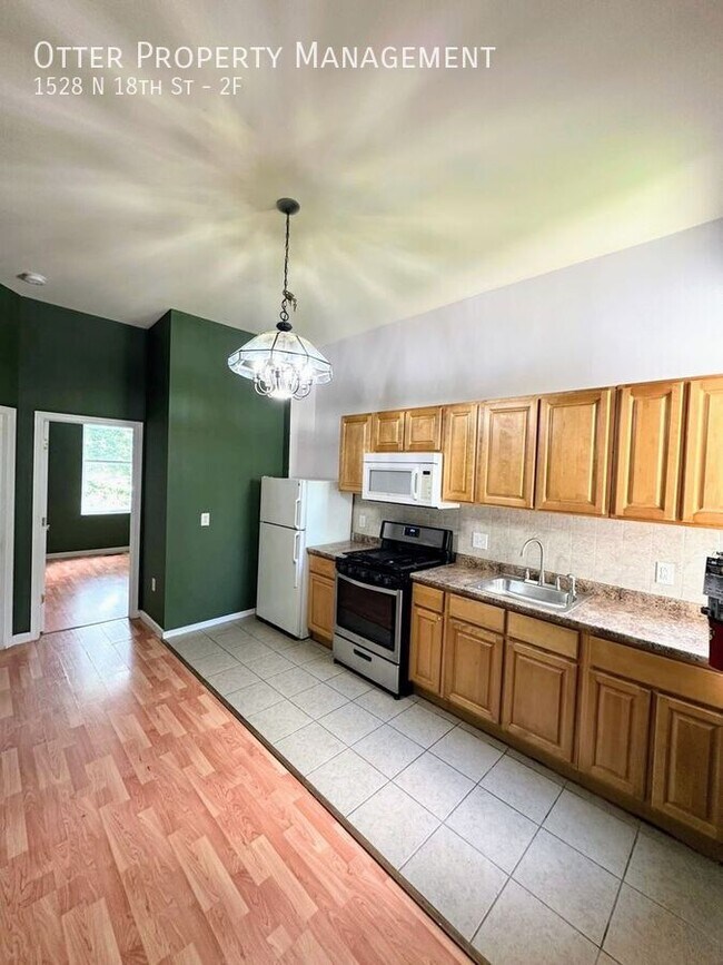 Building Photo - 1528 N 18th St