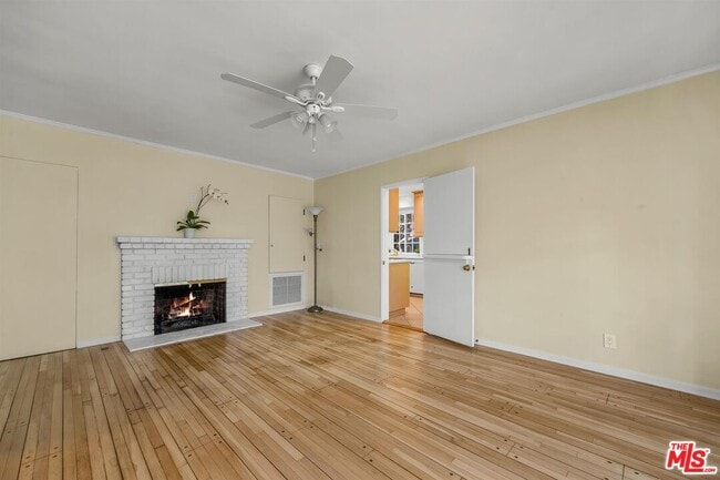 Building Photo - 125 S Saltair Ave