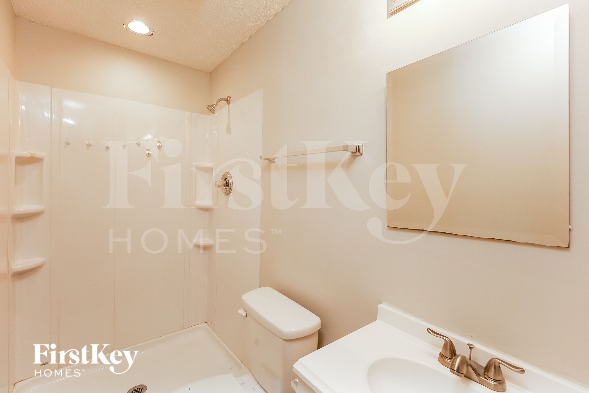 Building Photo - 10322 Woodhaven Cir