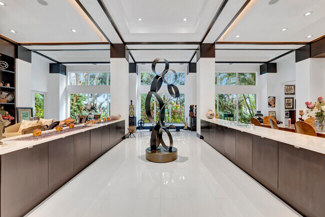 Building Photo - 17070 Royal Cove Way