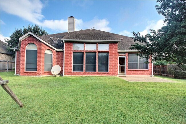 Building Photo - 8217 Endeavor Cir