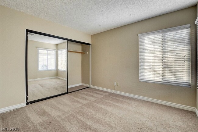 Building Photo - 2302 Fairbourne Way