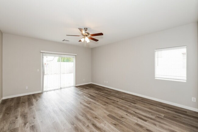 Building Photo - 1408 Logan Valley Ln