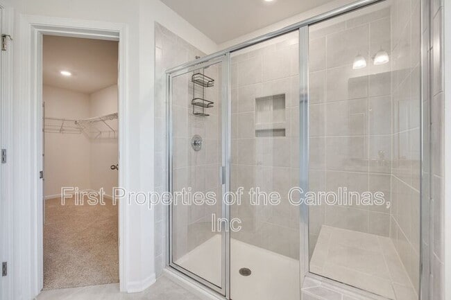 Building Photo - 642 Altamonte Dr