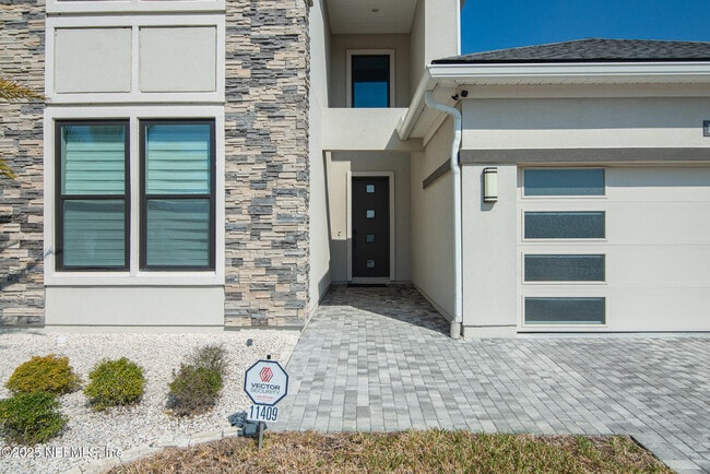 Building Photo - 11409 Madelynn Dr