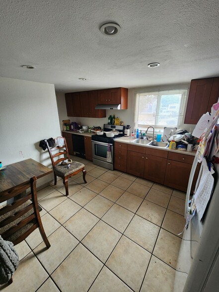 Building Photo - 790 24th St