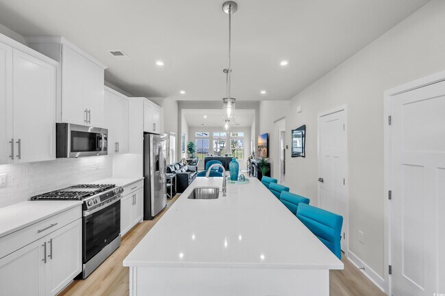 Building Photo - 8906 Freya Wy