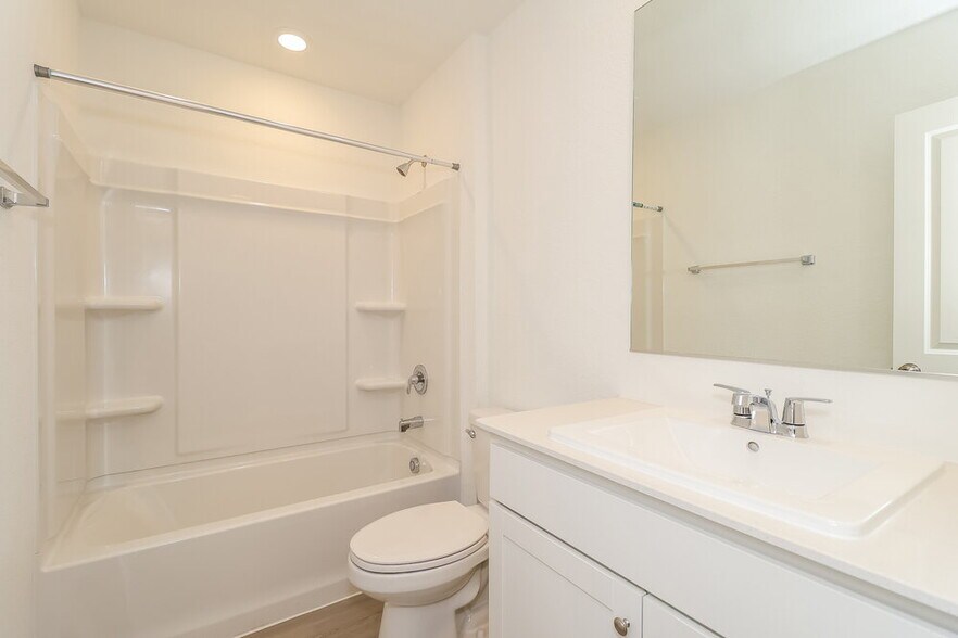 Building Photo - 118 Willow Wy