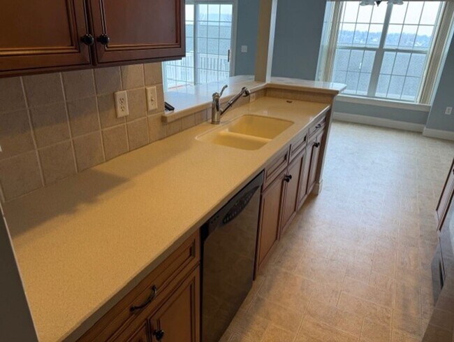 Building Photo - $2,200 townhome for rent Swatara township 3 bed 2.5 baths