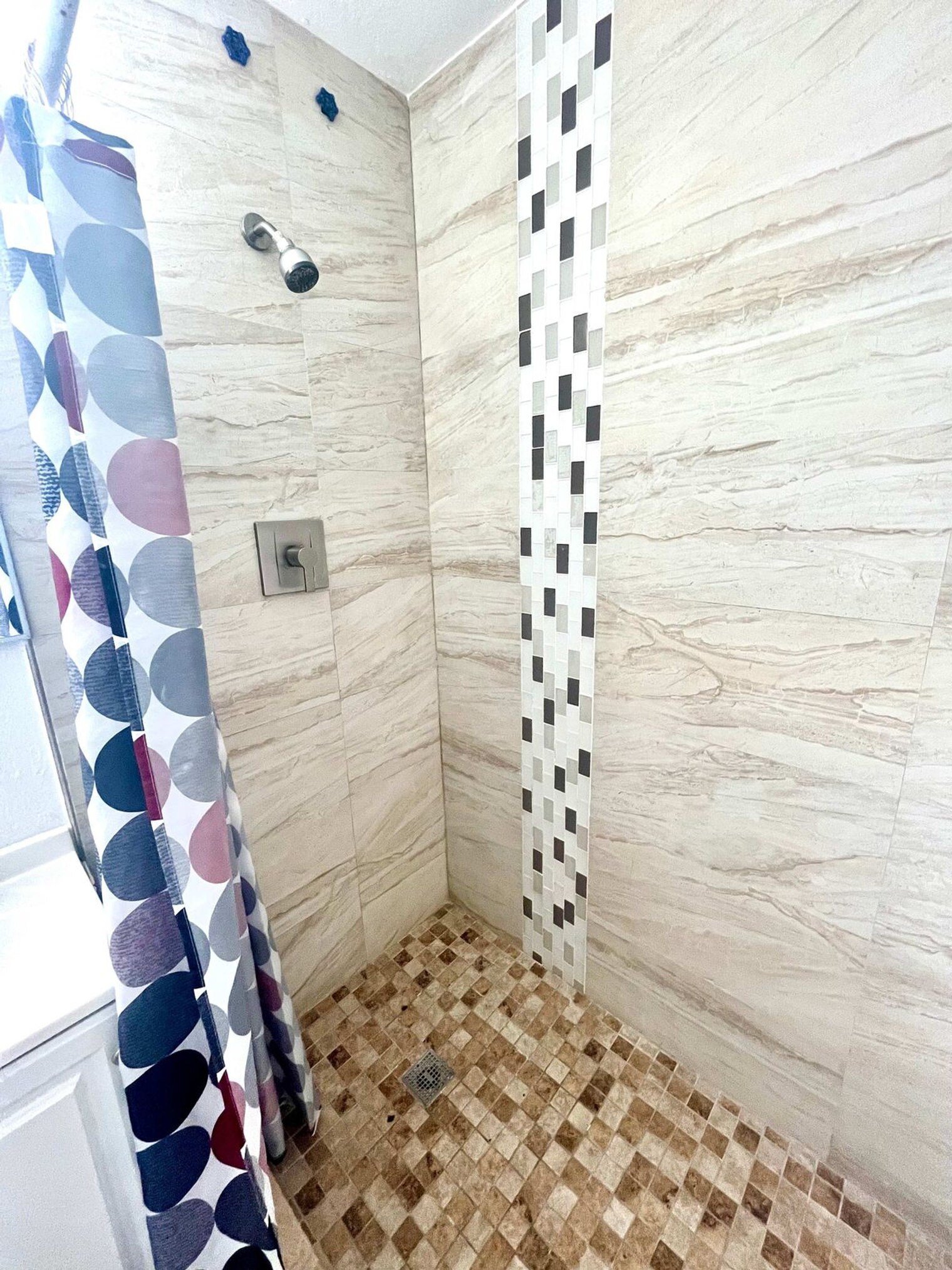 Building Photo - 338 Van Buren St