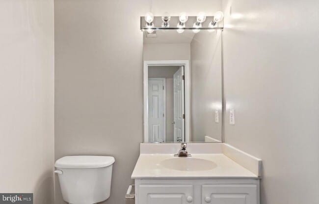 Building Photo - 4050 Timber Oak Trl